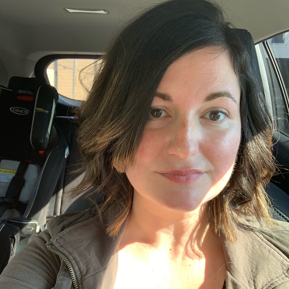Meet your Posher, Kelly